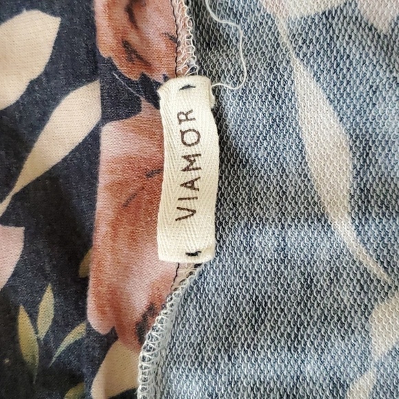 Viamor Tunic Shift Knitted Sweater Dress - Picture 9 of 14